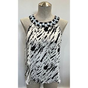 ASTR Beaded Neckline Strappy Tank in Black/White Size S